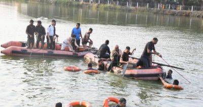 Narendra Modi - At least 12 children, 2 teachers drown in Indian lake after pleasure boat capsizes - asiaone.com - India -  Ahmedabad, India - state Arizona