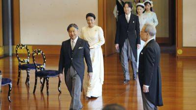 Japan’s imperial family hosts a poetry reading with a focus on peace to welcome the new year