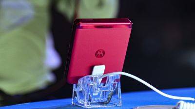 Arjun Kharpal - Lenovo bets its Motorola smartphone brand will be the third-biggest globally in 3 years - cnbc.com - China - India - Switzerland - county Will