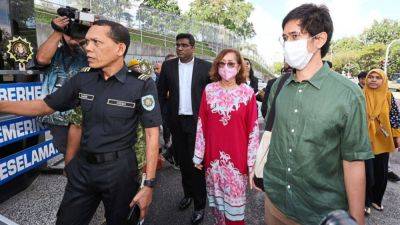 Daim Zainuddin - Joseph Sipalan - Azam Baki - Malaysian ex-minister Daim Zainuddin’s wife charged for failure to declare assets as graft-busters encircle Anwar’s rivals - scmp.com - Usa - Malaysia -  Kuala Lumpur