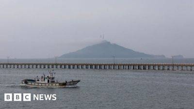 North Korea fires artillery shells towards South's border island - bbc.com - South Korea - North Korea -  Seoul