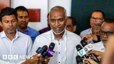 Mohamed Muizzu - Maldives suspends ministers for calling India PM Narendra Modi 'terrorist', 'clown' - bbc.com - India - Israel - Maldives