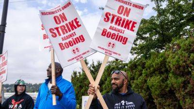 Boeing factory strike crosses 1-month mark as pressure mounts on new CEO