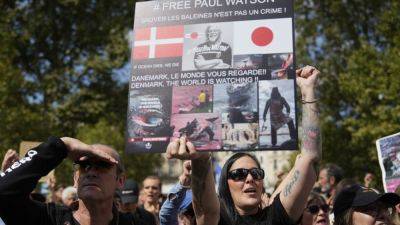 Activist Paul Watson asks France for political asylum to avoid possible extradition to Japan