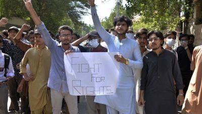 BABAR DOGAR - Pakistani police fire tear gas at protesting students as anger spreads over alleged on-campus rape - apnews.com - Pakistan - province Punjab - city Lahore, Pakistan