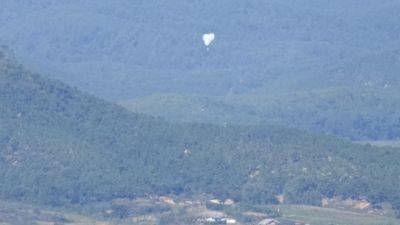 Trash carried by a North Korean balloon again falls on the presidential compound in Seoul