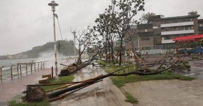 Taiwan girds for weakening Typhoon Krathon, shuts down for second day - asiaone.com - Taiwan - city Kaohsiung