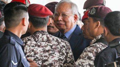 A week after apology, Malaysian ex-PM Najib fails to end 5-year trial over 1MDB scandal