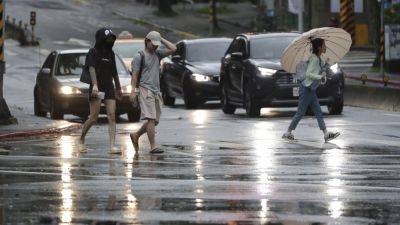 Taiwan closes schools and offices as typhoon Kong-rey approaches