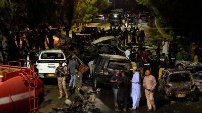 A massive blast outside Karachi Airport in Pakistan kills 2 and injures at least 8 - edition.cnn.com - China - Pakistan - city Beijing - city Karachi, Pakistan