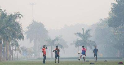 Firecracker ban defiance makes New Delhi the world's most polluted city