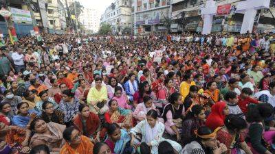 JULHAS ALAM - Durga Puja - Hindus in Bangladesh rally to demand protection from attacks and harassment - apnews.com - Bangladesh - city Dhaka, Bangladesh