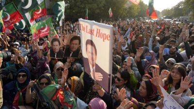 Nawaz Sharif - RIAZAT BUTT - Imran Khan - Allies of ex-premier Imran Khan secure biggest share of seats in Pakistan’s final election tally - apnews.com - Pakistan -  Islamabad