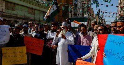 Pakistani Islamist parties rally against top judge on blasphemy accusations