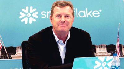 Snowflake says Frank Slootman is retiring as CEO, stock plunges more than 20%