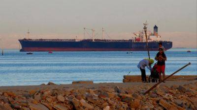 Red Sea attacks spur global oil buyers to go local amid balance between security and profits