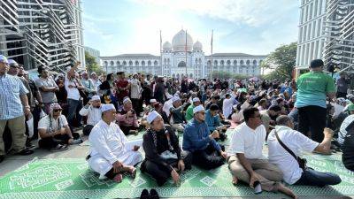 Malaysia’s top court invalidates Sharia state laws, provoking Islamist backlash