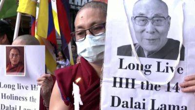 Mao Ning - Associated Press - Hundreds of exiled Tibetans march in India on uprising anniversary, asking China to leave Tibet - scmp.com - China - India -  Delhi - region Tibet