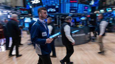 European stocks close slightly lower as markets look ahead to Fed meeting