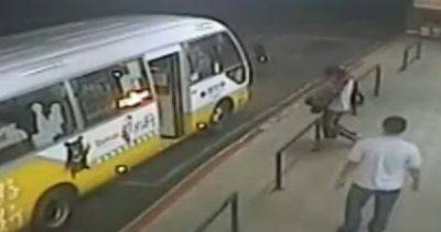 Taiwan bus driver earns praise online for turning back to fetch student who missed last bus - asiaone.com - Taiwan