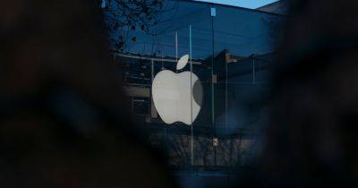 Friday Briefing: The U.S. Sues Apple