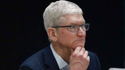 Kif Leswing - DOJ sues Apple over iPhone monopoly in landmark antitrust case - cnbc.com - state New Jersey