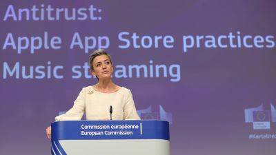 Arjun Kharpal - European Commission - Margrethe Vestager - EU launches probe into Meta, Apple and Alphabet under sweeping new tech law - cnbc.com - Eu