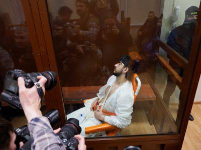 Moscow theatre attack suspects show signs of beating in court