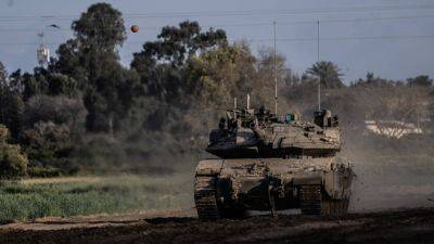 Israeli tank in 'likely scenario' fired machine gun at reporters after deadly shelling, report finds