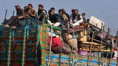 Why is Pakistan expelling Afghan refugees? - aljazeera.com - Pakistan - Afghanistan -  Kabul