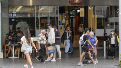 Chris Minns - MARK BAKER - Staff and shoppers return to ‘somber’ Sydney shopping mall 6 days after mass stabbings - apnews.com - Australia