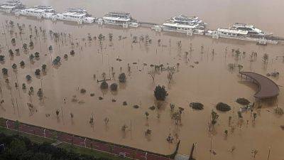 Heavy rainstorms kill 4 people in southern China. Ten others are missing - apnews.com - China -  Beijing - province Guangdong - province Jiangxi - province Fujian - region Guangxi