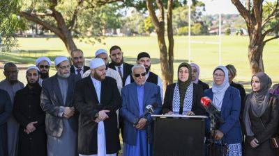 KEIRAN SMITH - Mar Mari Emmanuel - Muslim groups claim double standards in police handling of two high-profile stabbings in Sydney - apnews.com - Australia