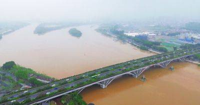 Vivian Wang - Tornado Kills 5 in Guangzhou, a Chinese City Battered by Recent Rains - nytimes.com - China - province Guangdong -  Guangzhou - county Pearl River