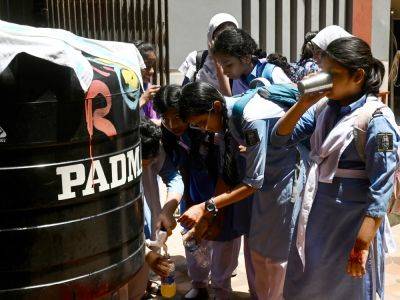 Bangladesh reopens schools even as heatwave alert extended by three days - aljazeera.com - Bangladesh -  Dhaka