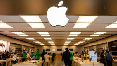 Apple's Maryland store workers vote to authorize strike - cnbc.com - Usa - county Hill - state Maryland - state New Jersey