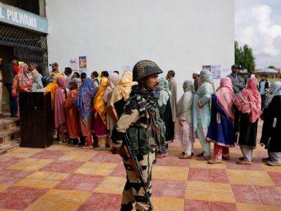 Narendra Modi - India election more than halfway through, Kashmir valley votes in Phase 4 - aljazeera.com - India - Pakistan - state Pradesh - state Bihar