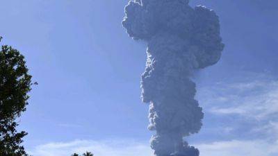 Edna Tarigan - Indonesia raises alert for Mount Ibu volcano to highest level following a series of eruptions - apnews.com - Indonesia - city Jakarta, Indonesia