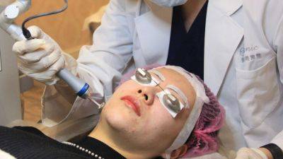 Kyodo - Older Japanese men dip into cosmetics to jazz up looks as beauty consciousness grows - scmp.com - Japan - China - Usa