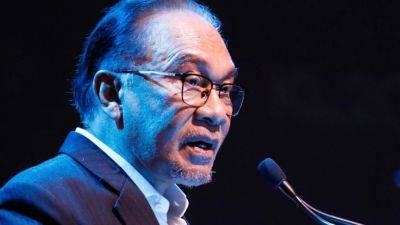 ‘Neutral’ Malaysia is best bet for chipmakers seeking haven from US-China tech war, Anwar says