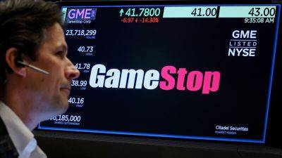 Sophie Kiderlin - GameStop shares rise 26% in premarket trading after $933 million stock sale - cnbc.com
