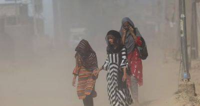India issues heat wave alert as Delhi posts record high temperature