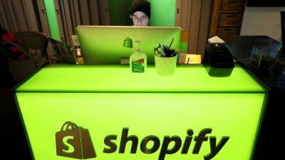 Annie Palmer - Shopify shares plunge 19% on weak guidance - cnbc.com