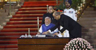 Narendra Modi - Jawaharlal Nehru - Droupadi Murmu - Nirmala Sitharaman - Rashtriya Swayamsevak Sangh - India's Modi sworn in as PM for third term, faces coalition challenges - asiaone.com - India -  New Delhi -  Sangh