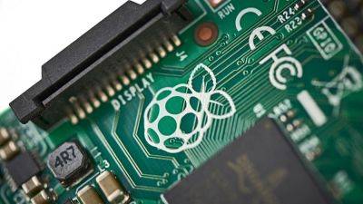 Arjun Kharpal - Computing firm Raspberry Pi pops 31% in rare London market debut - cnbc.com - Britain