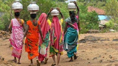 It’s so hot in India, an insurer is helping thousands of women buy food