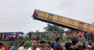 Indian railway crash kills at least 15, official says rescue work complete