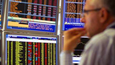 Europe stocks lower; Carlsberg down 8% after bid rejected; UK retail sales beat forecast