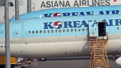 Korean Air probes Taiwan-bound Boeing jet that plunged 7,600 metres, made emergency landing