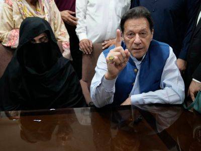 Bushra Bibi - Imran Khan - Abid Hussain - Pakistan court rejects Imran Khan, wife appeal in unlawful marriage case - aljazeera.com - Pakistan - city Islamabad, Pakistan